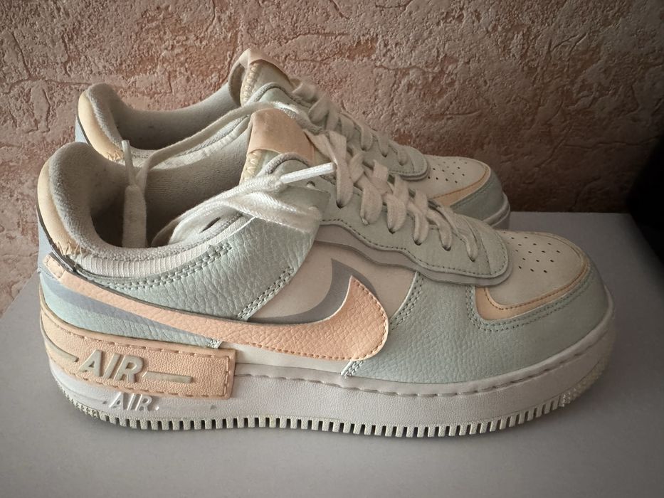 Nike,кросівки жіночі
