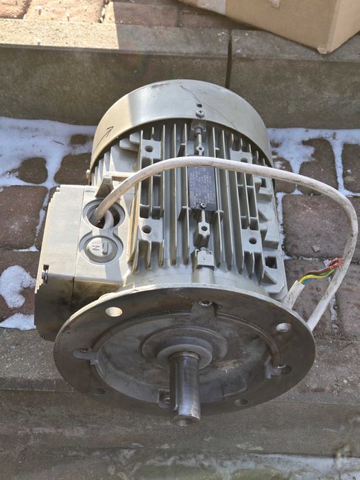 Silnik elektryczny 4 kW 2900obr siemens