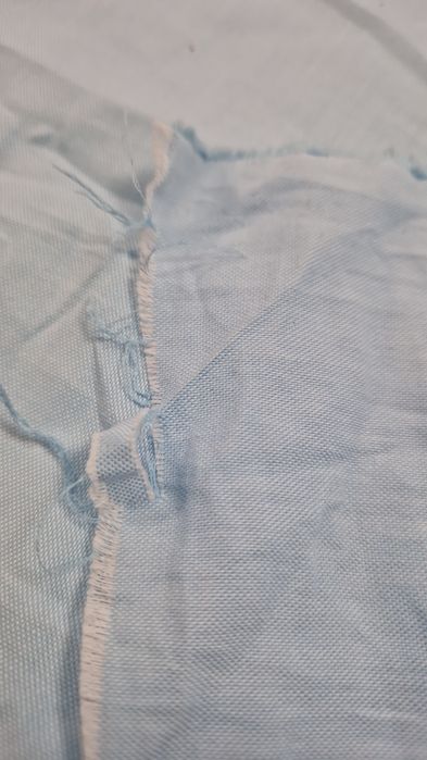 Tkanina błękit szer.154 cm.