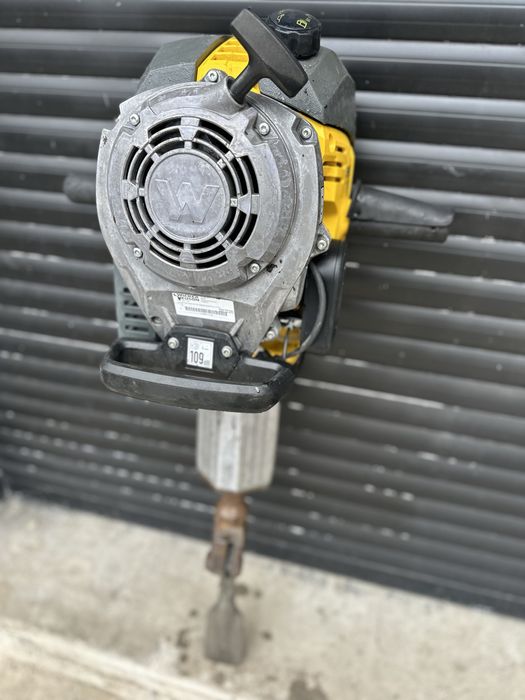відбійний молоток  wacker neuson BH55 27x80/ 2024 року