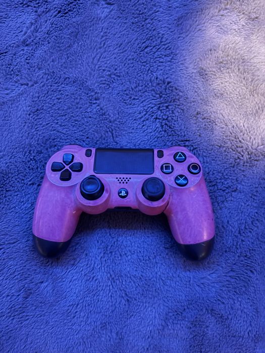 Ps4 pro +2 comandos +gta 5