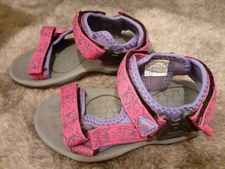 Sandały dziewczęce rozmiar 30 (wkładka 20 cm)