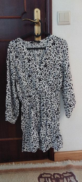 Vestido novo Zara