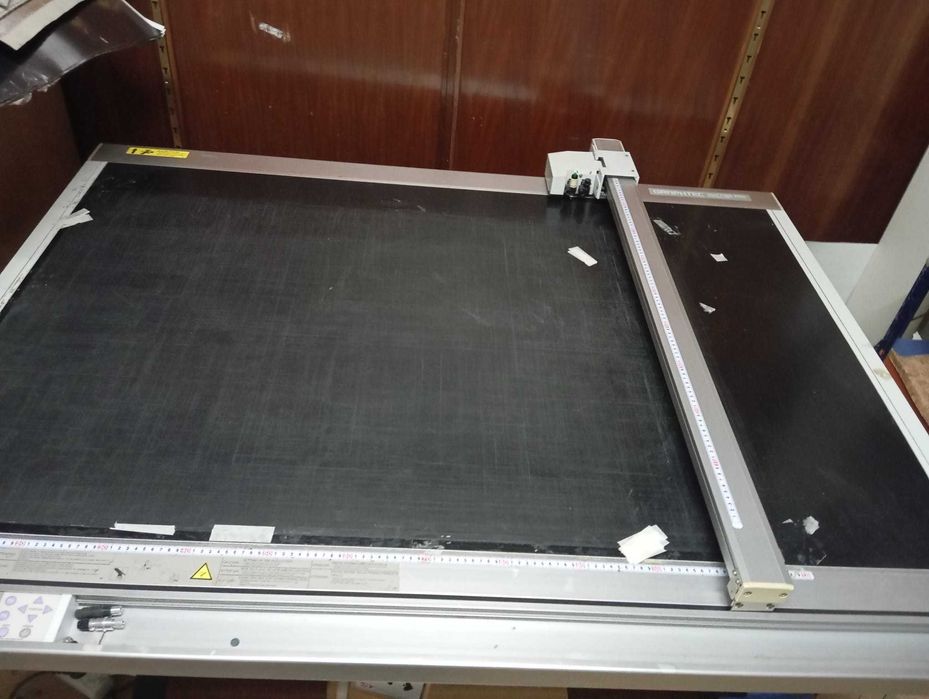 Plotter de Corte Mesa