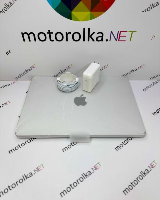 Новый MacBook Pro 14 M4 10CPU/10GPU 16RAM 1TB SSD Silver NEW