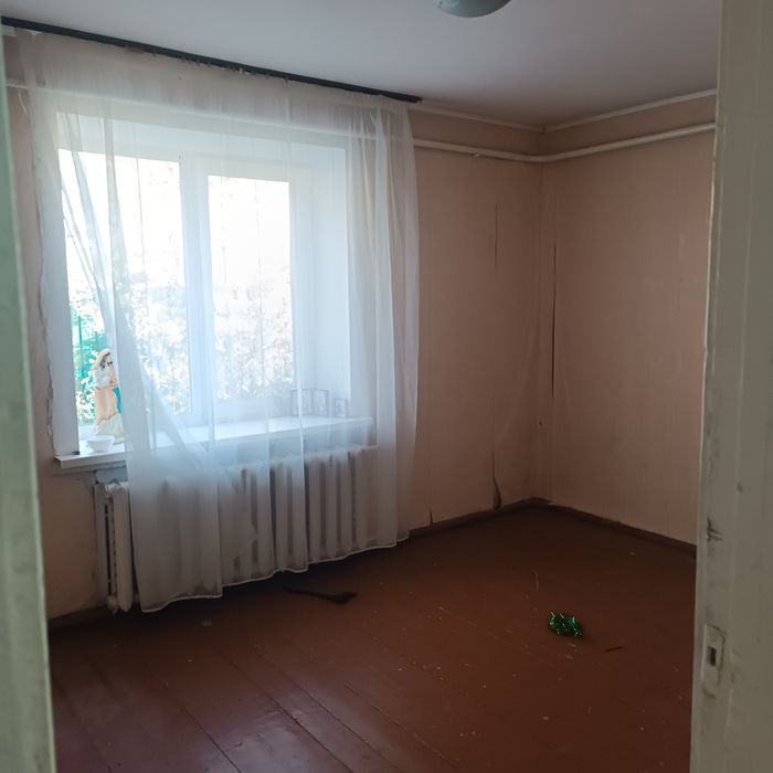 Продам будинок  в селі Середівка.