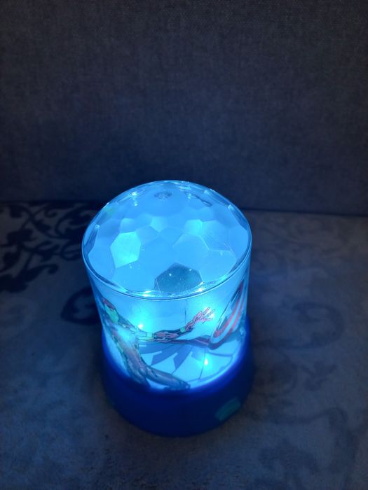 Lampka nocna-projektor