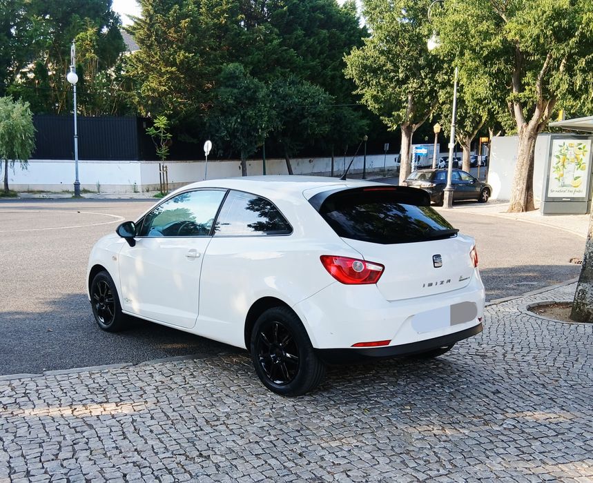SEAT Ibiza ST — fotografia 6
