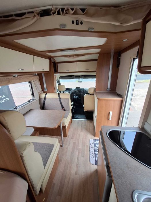 Kamper Ahorn 660 Plus  Renault/6 miejsc/ 2015/mały przebieg
