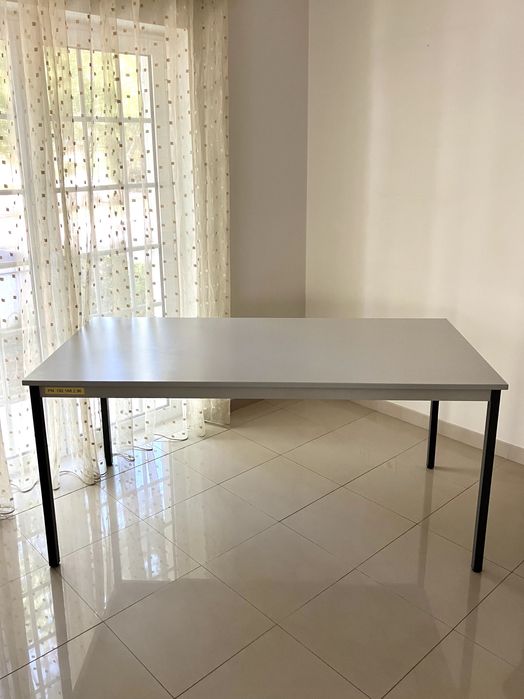 MESA DE ESCRITÓRIO com nivelamento (bom estado)64739033287170121