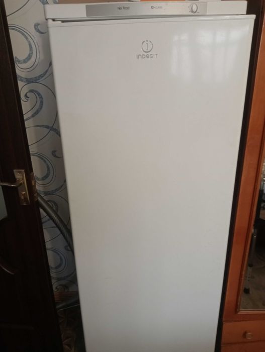 Продам Морозильна камера no frost