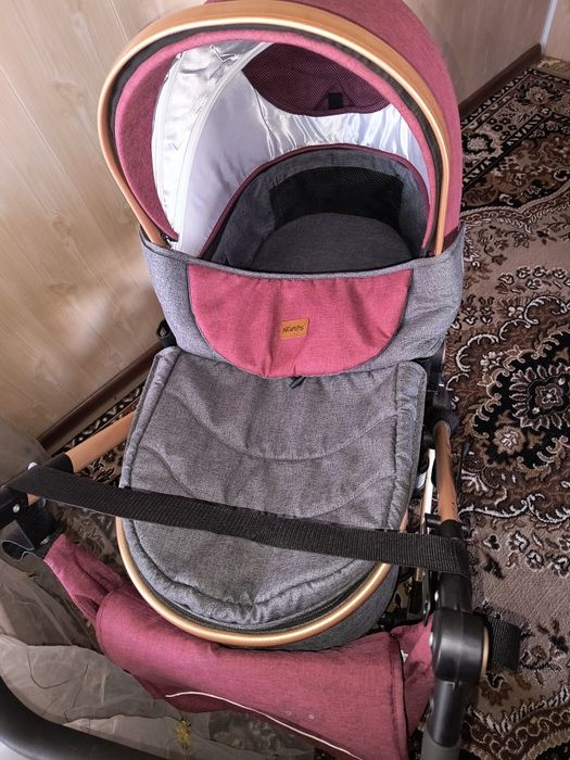 Коляска очень красивая 3в1