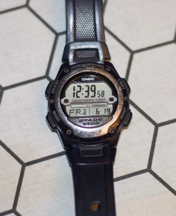Часы спортивные Casio W-756