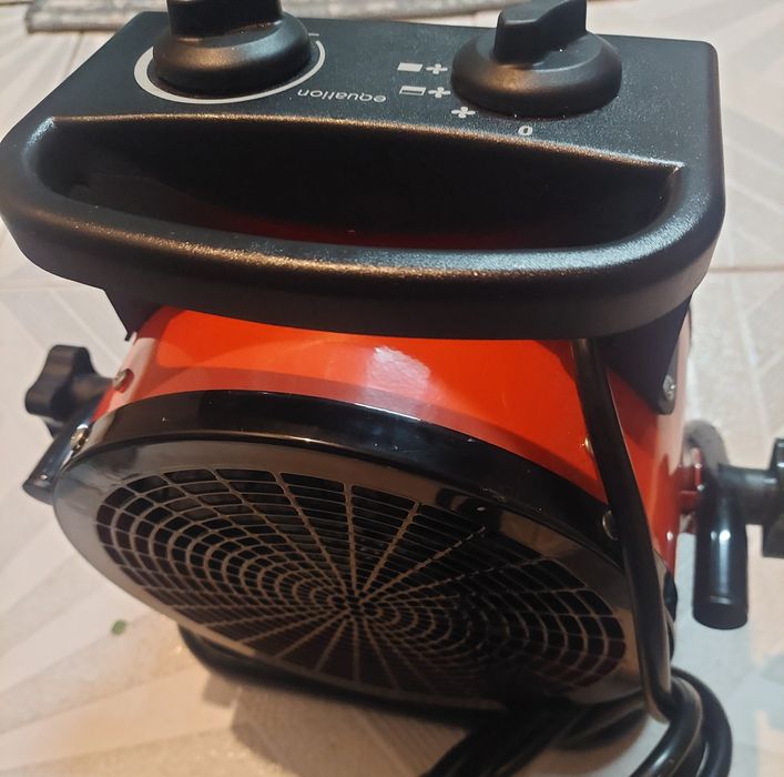 Aquecedor novo vermelho