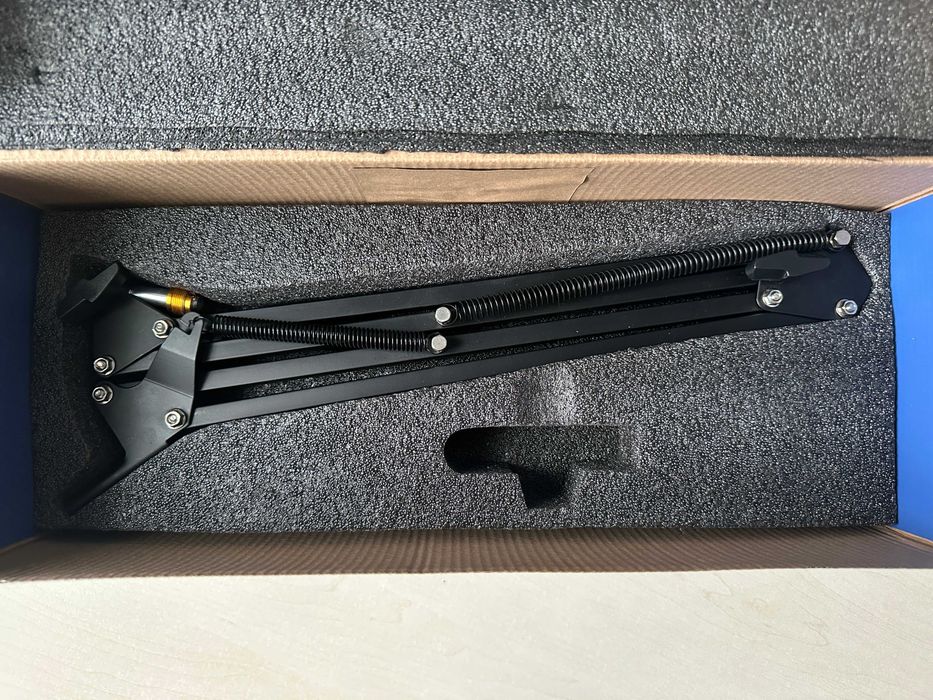 Мікрофон з тримачем Fifine A6T