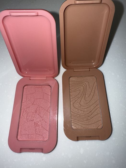 Бронзер і румʼяна nyx buttermelt