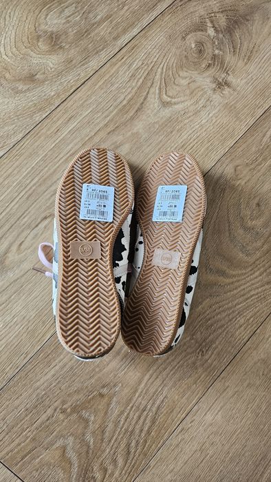 Sneakersy krówka 36