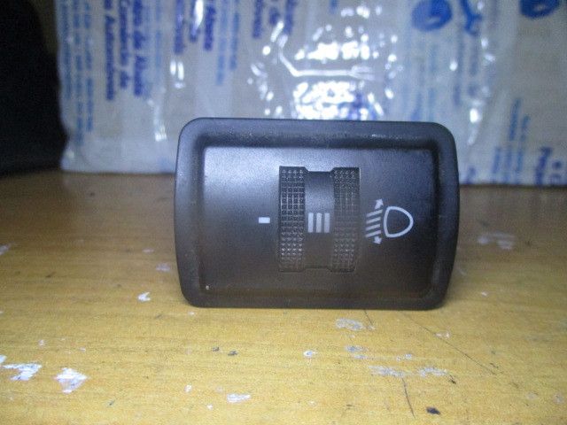 Botão / interruptor de luzes AUDI A4 (8D2, B5)
