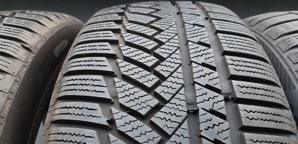 Opony Continental 225 50 R17