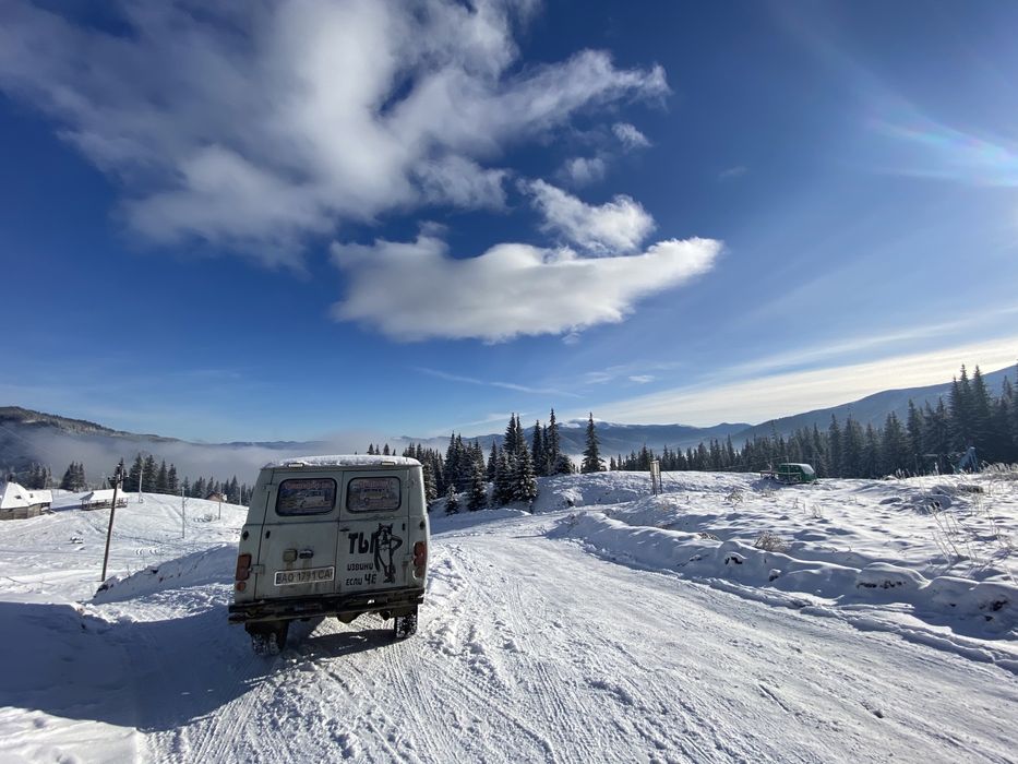 Трансфер на Драгобрат,джипінг,поїздки до озер Герешаска,Ворожеска