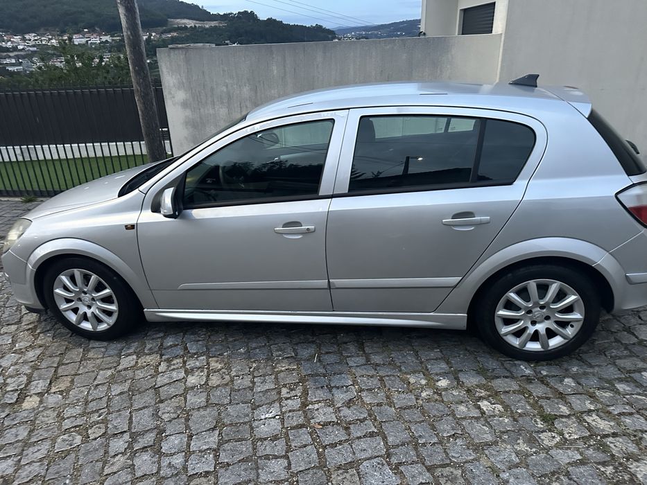 Opel Astra — fotografia 2