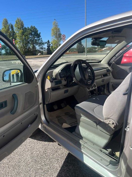 Land Rover em excelente estado