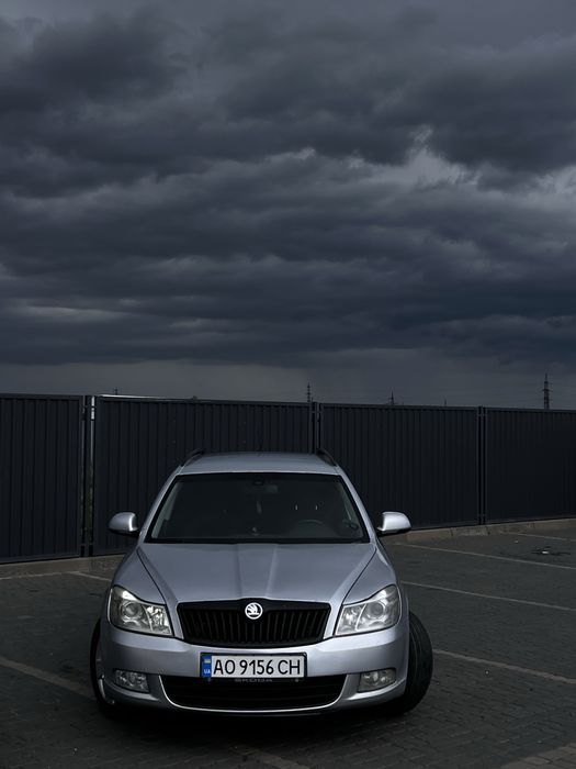 Продам Skoda Octavia  a 5 restail 2012 року в непоганому стані 8/10
