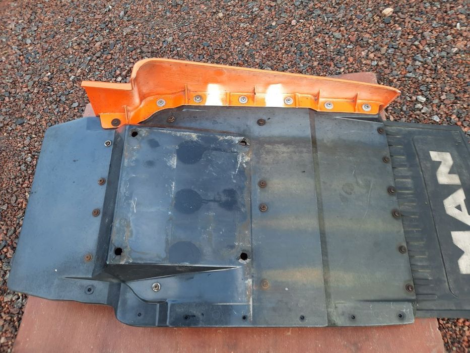 Продам крыло переднее МАН