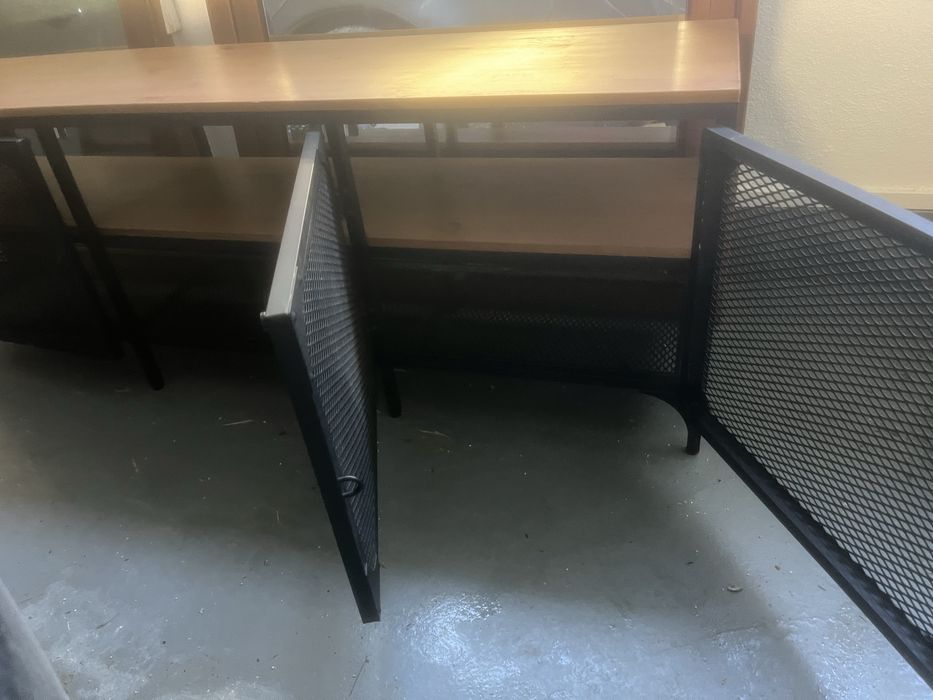 Caixa de arrumação/consola