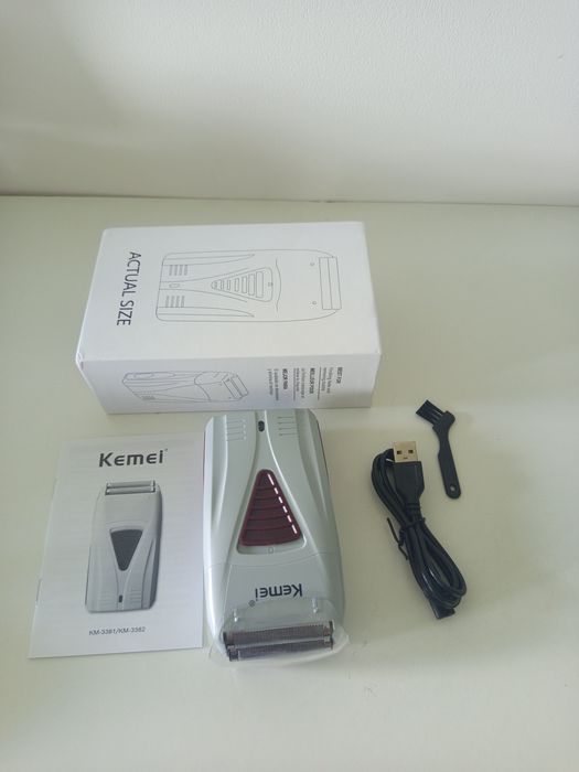 Kemei Golarka elektryczna akumulatorowa do włosów brody dla meżczyzn