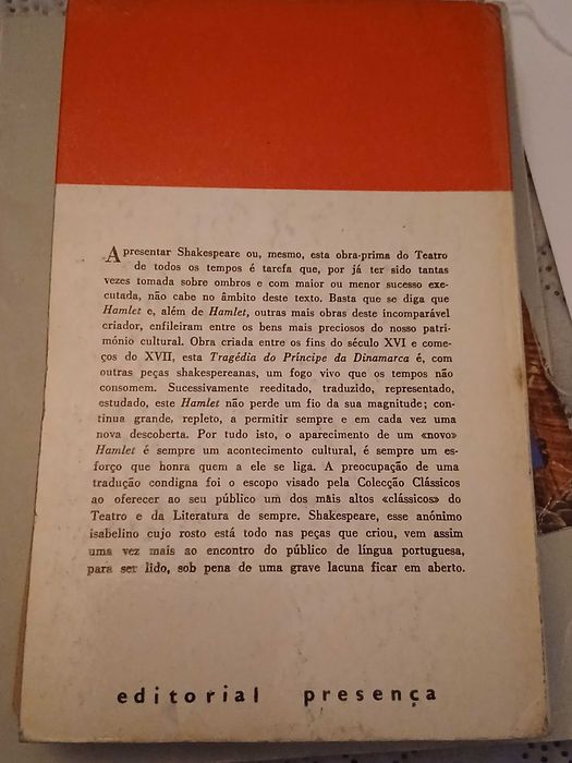 Livro "Hamlet", de William Shakespeare