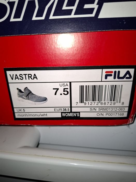Кросівки жіночі FILA