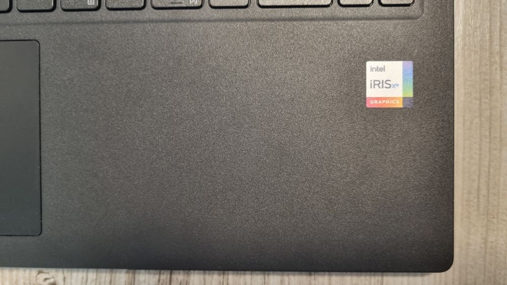 Dell 3520 I5-1135G7 DDR4-16 SSDM2-512 Відеокарта IRIS XE