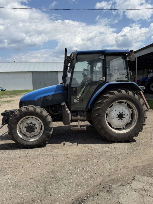 Трактор New Holland TL5060