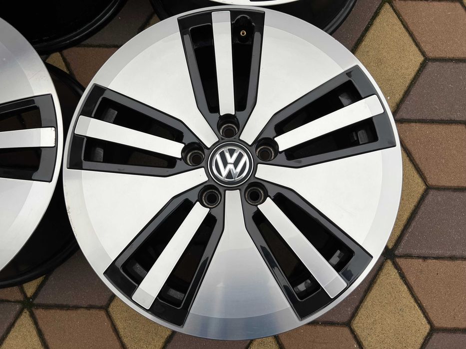 Диски легкосплавні оригінал Volkswagen Passat, Golf, Jetta R17 5x112
