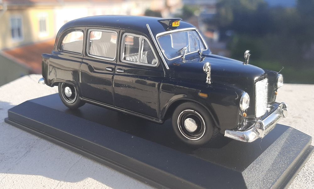 Promoção...Miniatura táxi Londres