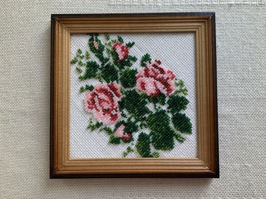 Картини вишиті лєнтами