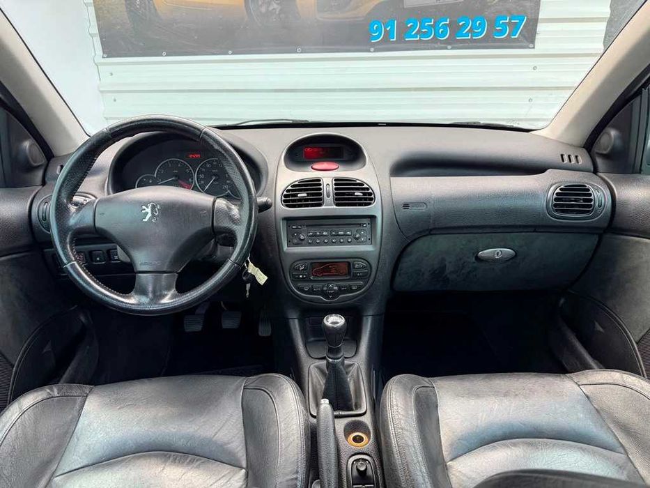 Peugeot 206 1.4i 16v 90Cv ACP 100anos 180.000Km 03/2004
