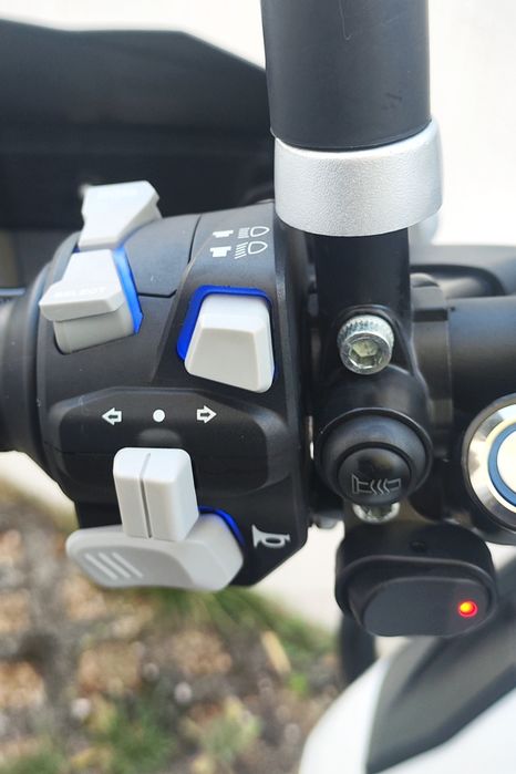 Benelli TRK 702X | Outubro 2023 | Full Extras | Apenas 8.500 km | Impecável