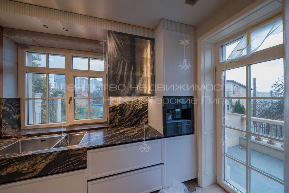 Продаж нового будинку 570 кв м вул Товарна Печерськ Генератор