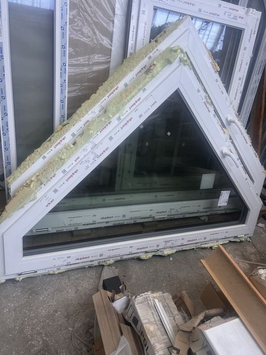Okno trojkatne,aluplast z szyba potrojna