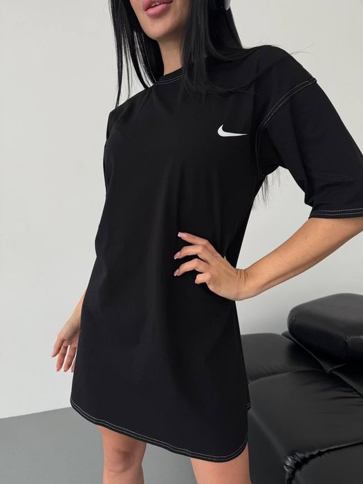 Сукня-футболка Nike оверсайз