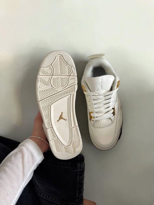 Кросівки Nike Air Jordan 4 Retro