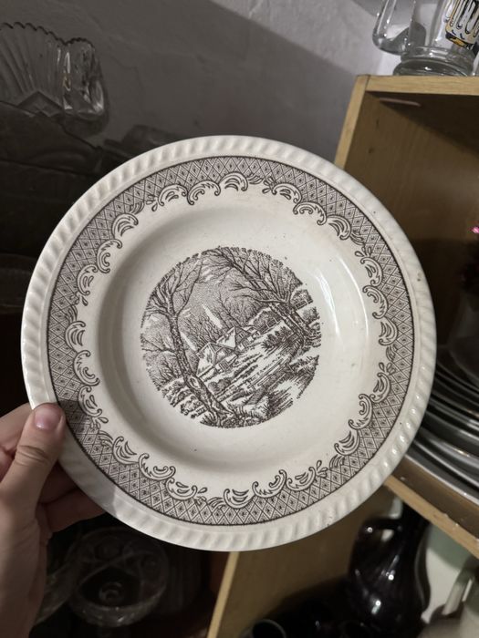 Talerz gleboki na zupe miska prl kremowy elegancki antyk prl ?