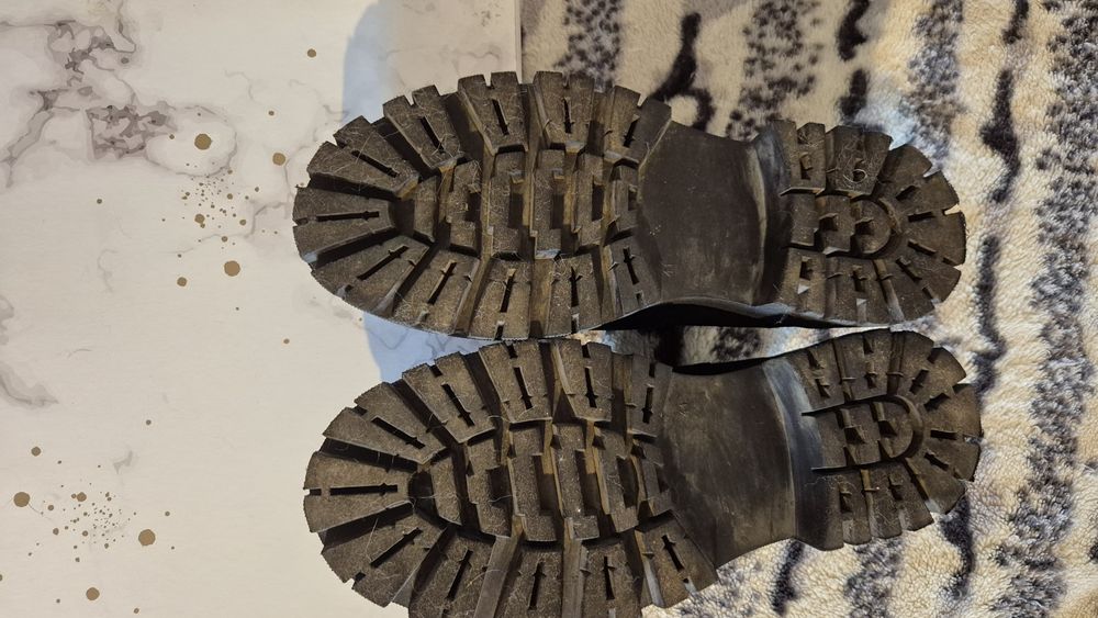 Жіноче взуття челсі