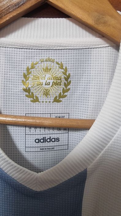 Camisola  adidas  da selecao  da argentina  a comemorar  50 anos .