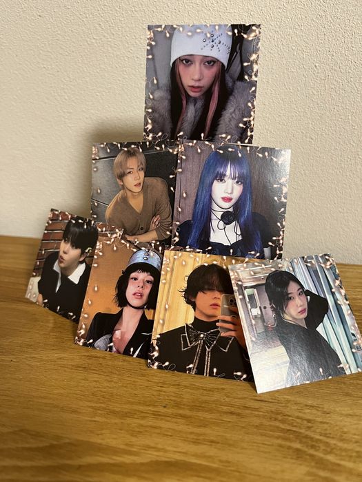 Продаються K-POP наліпки (опис)