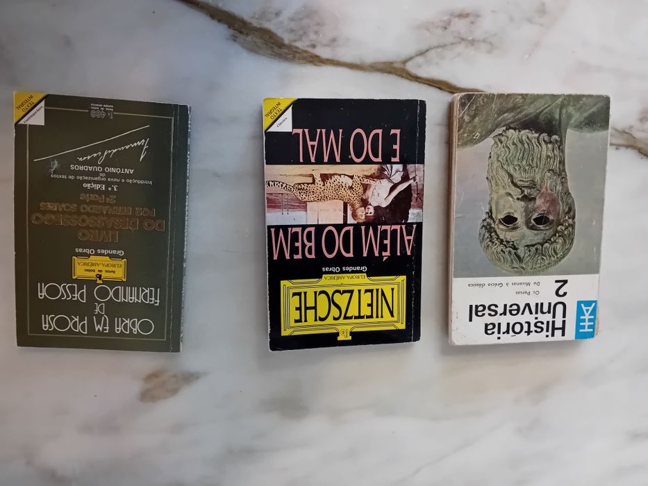 Conjunto de 3 Livros Diversos