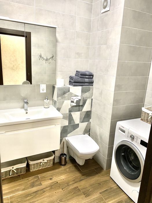 Сучасні апартаменти в новобудові у центрі Львова