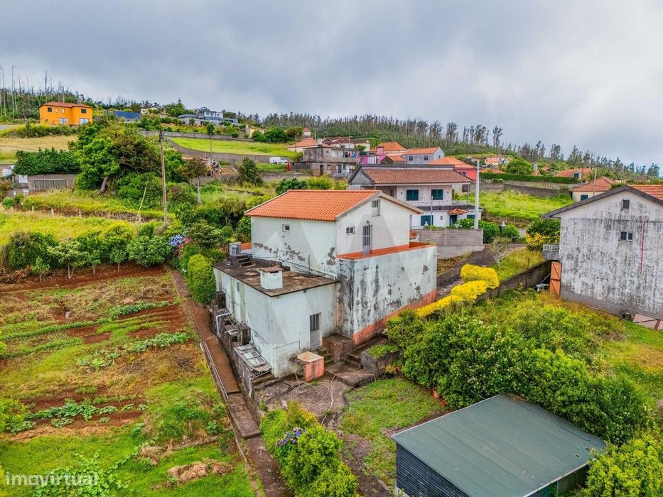 Moradia Unifamiliar com Terreno – Achadas da Cruz, Porto Moniz
